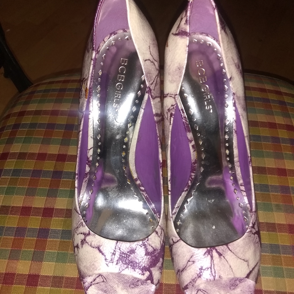 BCBGIRL HEELS SIZE 10